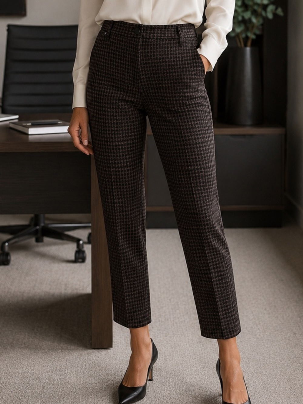 J.McLaughlin Brown & Black Knit Houndstooth Pants – Size 14 (Inseam 27”)